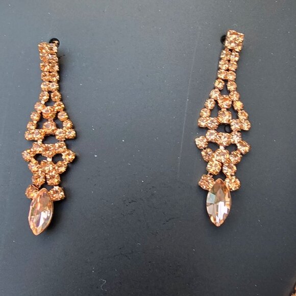 Windsor ✦ Public Affair Rhinestone Collar Necklace & Earrings Set ✦ Rose Gold - Picture 5 of 8